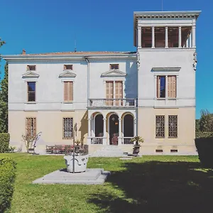 Appartamento Liberty Venezia -jacuzzi And Gardens- Dimora Storica A 20km Da Venezia, Mira